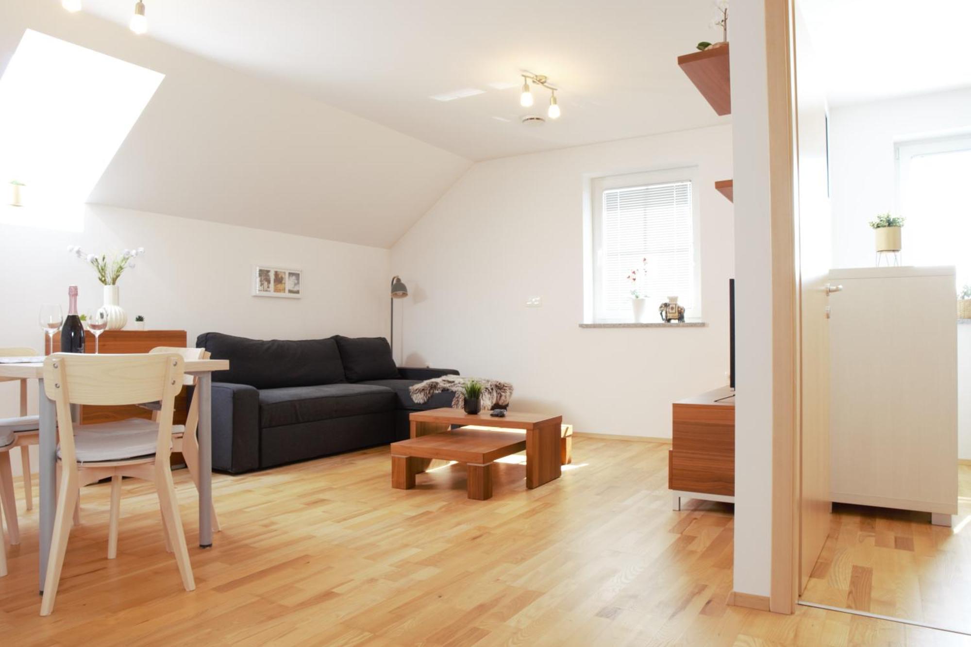 Domen'S Cozy Rentals Κραν Εξωτερικό φωτογραφία
