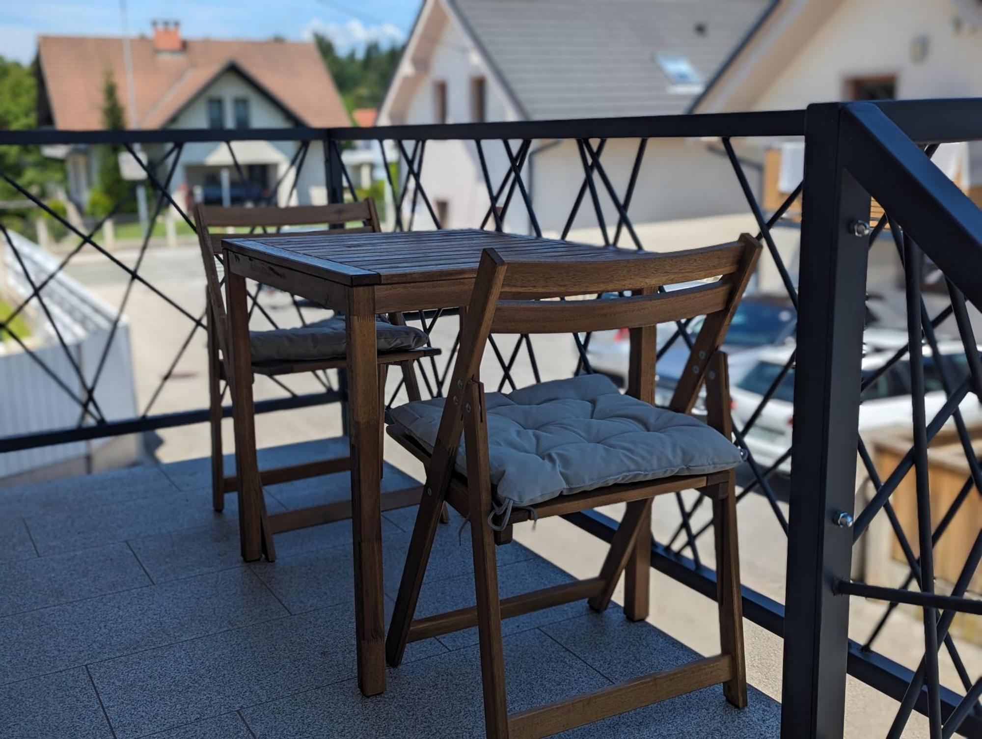 Domen'S Cozy Rentals Κραν Εξωτερικό φωτογραφία