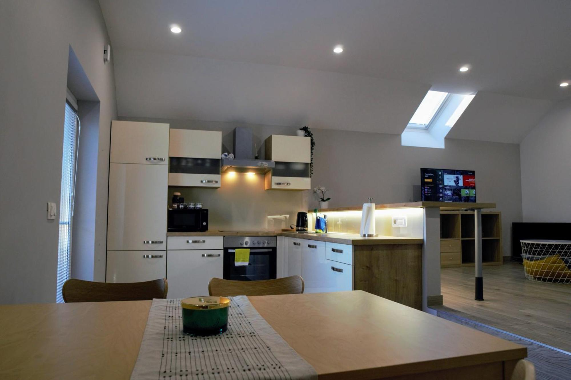 Domen'S Cozy Rentals Κραν Δωμάτιο φωτογραφία